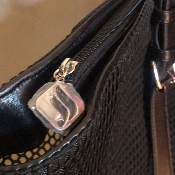 Fabletics Mesh Tote - Picture 8 of 9